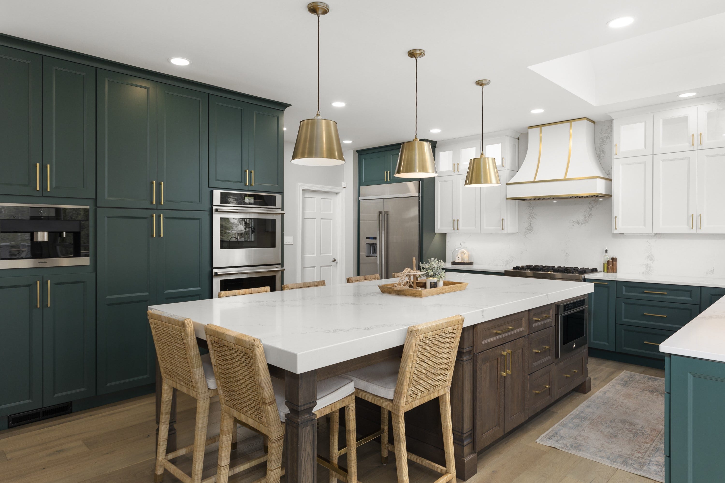 Fall In Love With Your Kitchen Again This Fall: Embrace Autumn with Seasonal Decorating