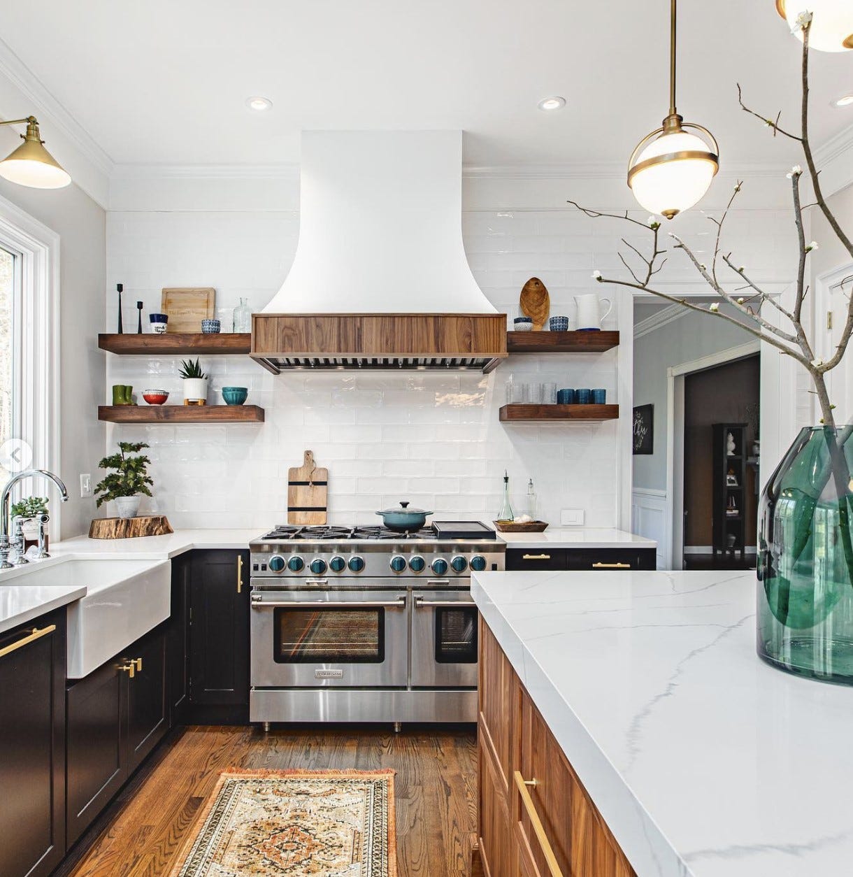 Choosing the Right Range Hood Style for Your Fall Remodel